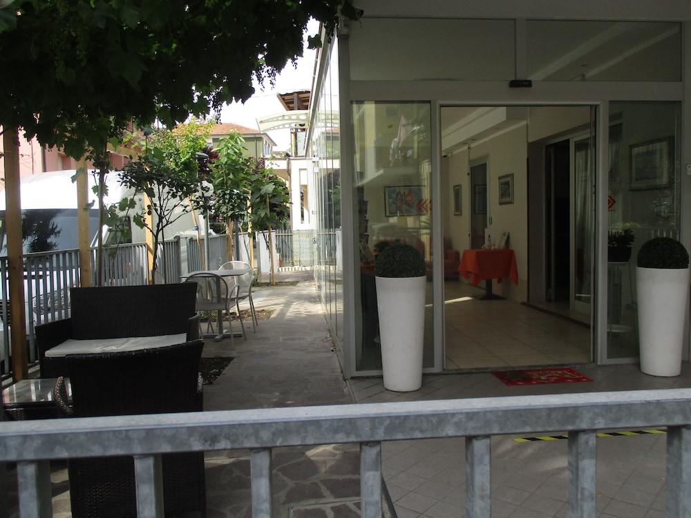 Hotel Abamar Rimini Exterior foto